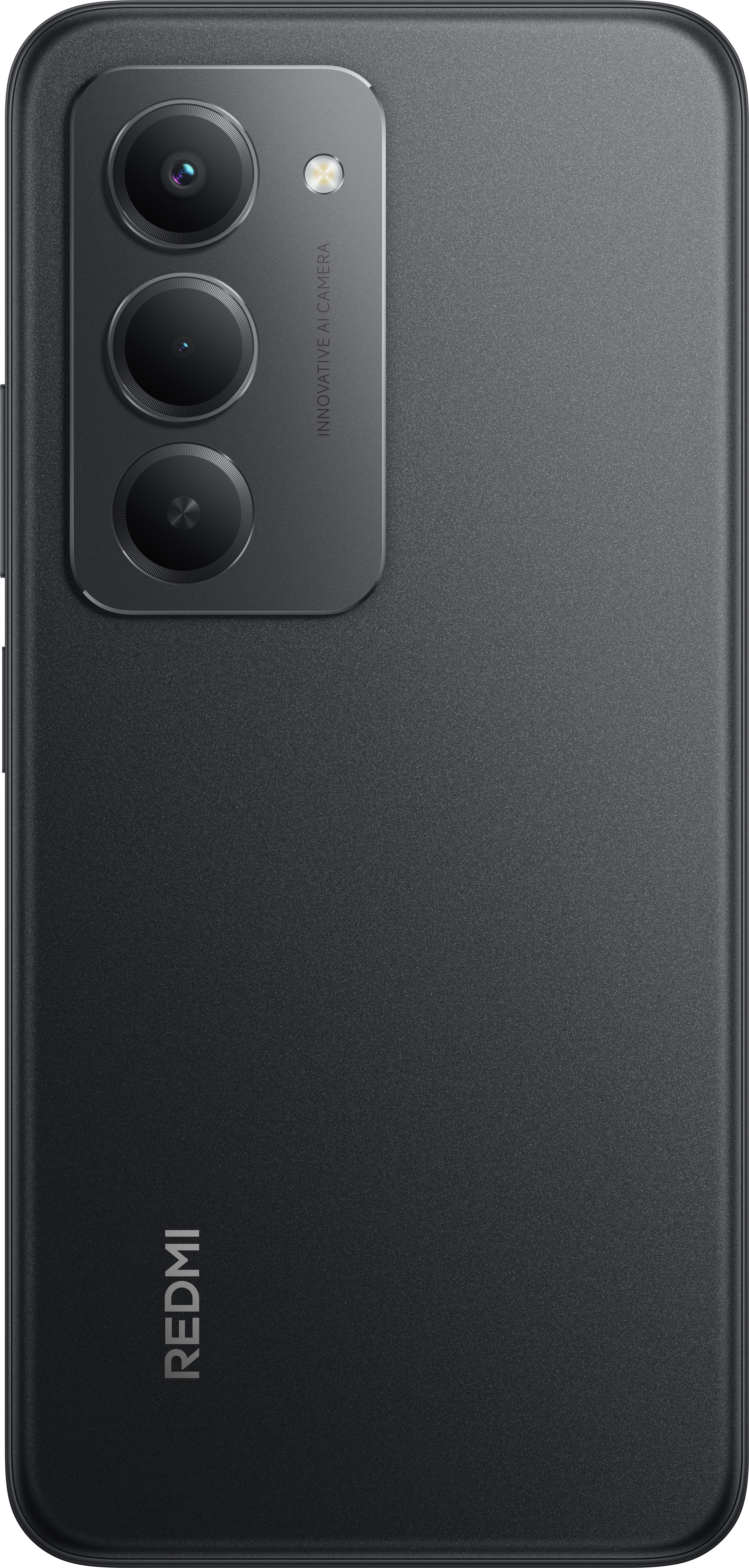 Schwarze Smartphone-Rückseite mit drei Kameras, Blitz und Redmi-Logo. Das Telefon hat eine strukturierte Oberfläche.