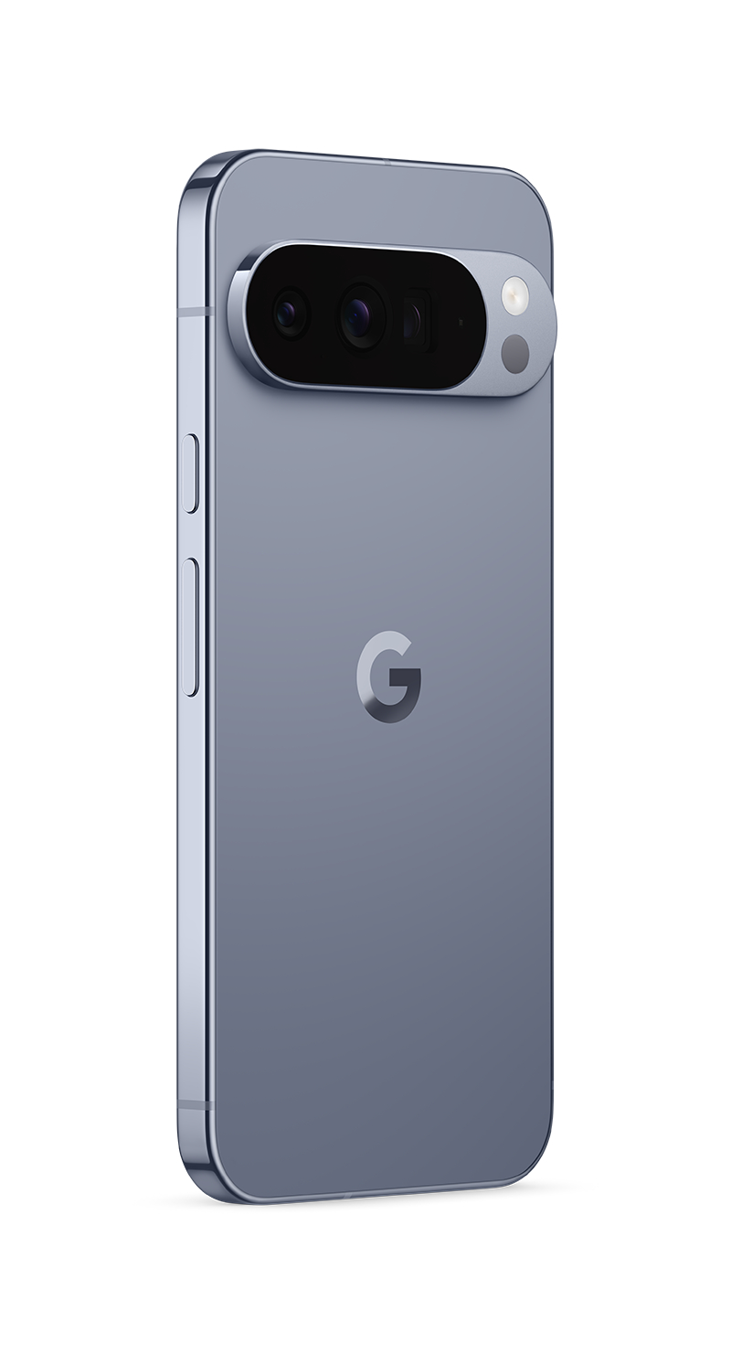 Ein blaues Google Pixel 7 Pro-Telefon. Es hat eine horizontale Kameraleiste mit drei Objektiven. Das Google-Logo ist auf der Rückseite.
