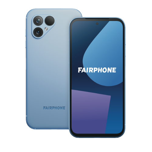 Zwei hellblaue Fairphone-Smartphones, eines zeigt den Bildschirm, das andere die Rückseite mit Kameras.