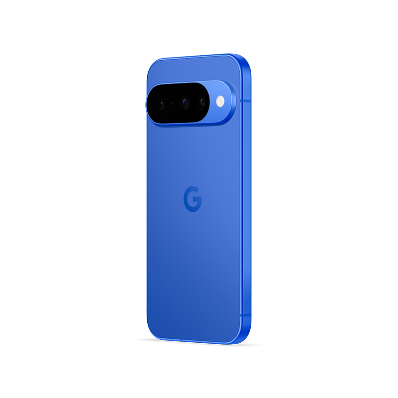 Rückseite des blauen Google Pixel 7 Telefons. Verfügt über eine Kameraleiste mit Objektiven, das Google-Logo und ein schlankes Design.
