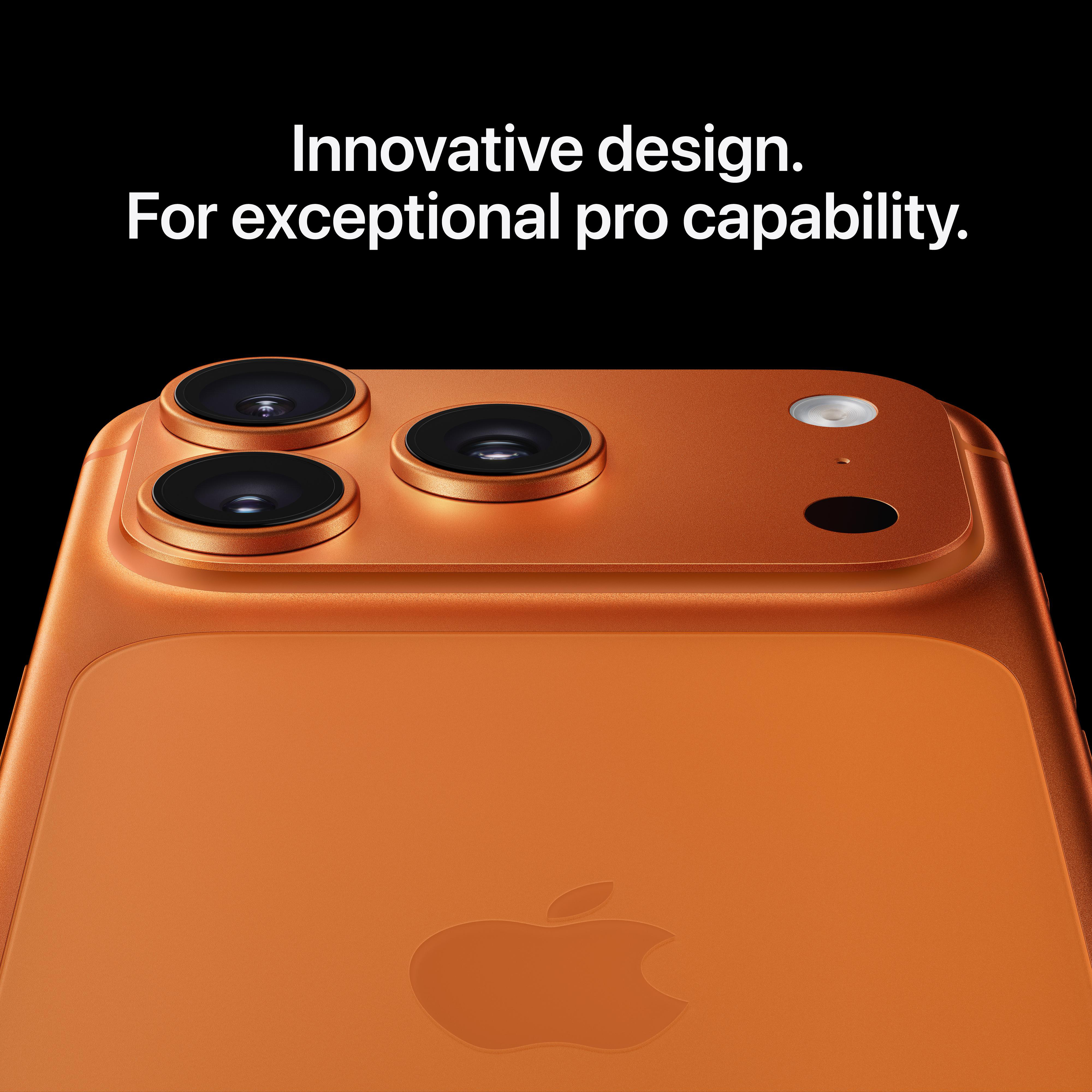 Orangefarbenes Telefon mit drei Kameras und einem Blitz auf schwarzem Hintergrund. Apple-Logo hinten.