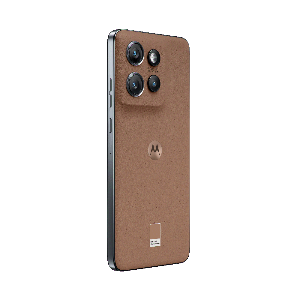 Braunes Telefon mit drei Kameras auf der Rückseite, Seitenansicht.