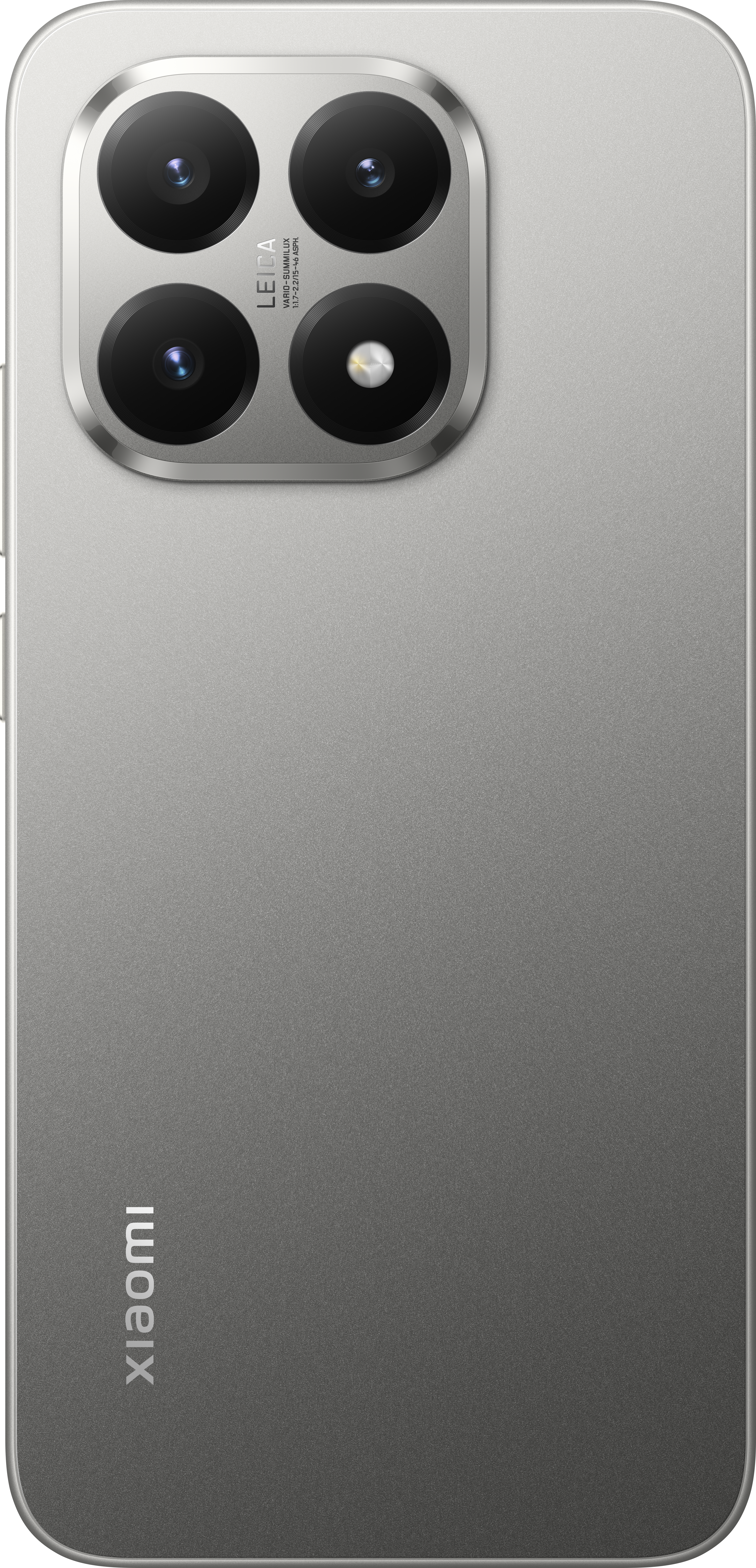 Rückseite eines silber-grauen Xiaomi-Telefons mit Leica-Kameraanordnung. Vier Objektive sind sichtbar. Das Xiaomi-Logo befindet sich unten vertikal.