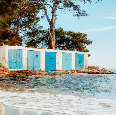 Encontrar aparcamiento en las playas de Ibiza