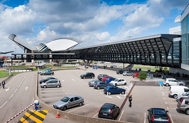 Aéroport-de-Lyon