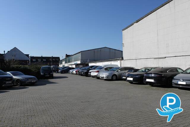 Park Luxus Shuttle Service & Freifläche 8 Flughafen Düsseldorf www.parkenflughafen.de